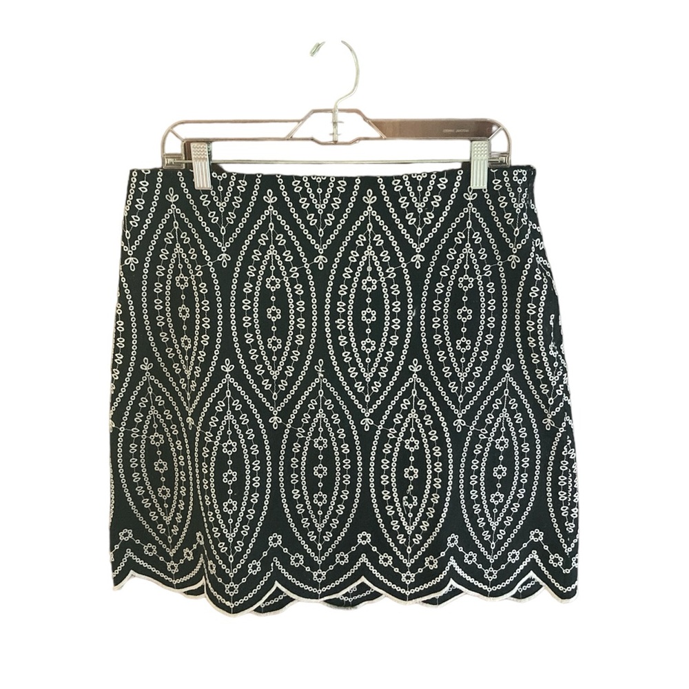 LOFT embroidered skirt - Picture 2 of 7